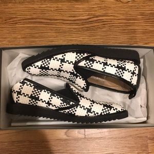 NWOT Everlane woven street shoes size 6